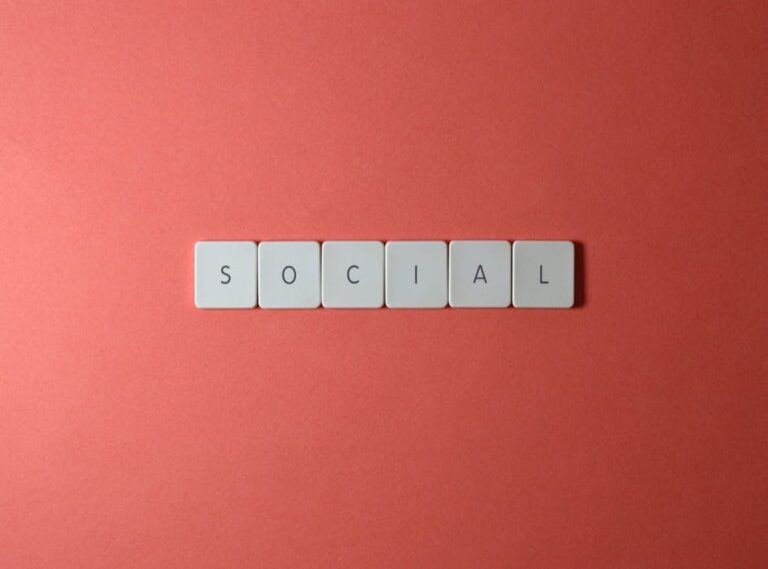 Excnsocial